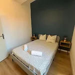 Le Nomad - Center *
