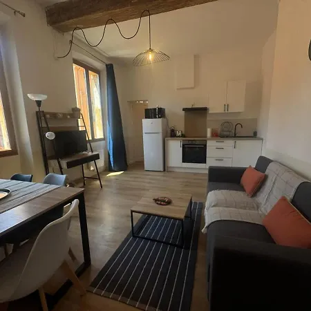 Le Nomad - Center *